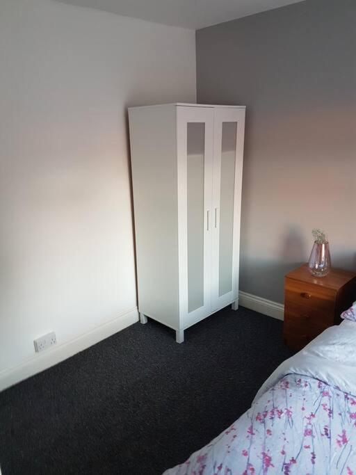 Apartment Two Bedroom Maisonette Close Towarwick Uni *