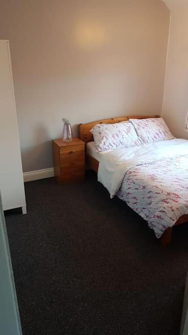 Apartment Two Bedroom Maisonette Close Towarwick Uni Coventry